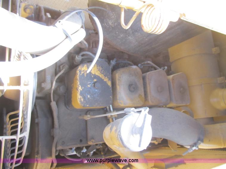 image for item Z9131 1996 Dresser TD7H dozer