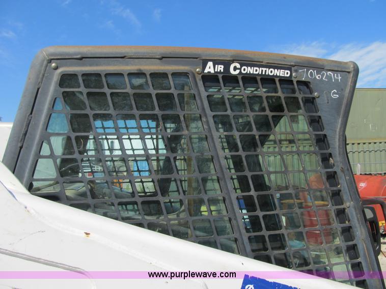 image for item Z9132 2003 Bobcat T300 skid steer