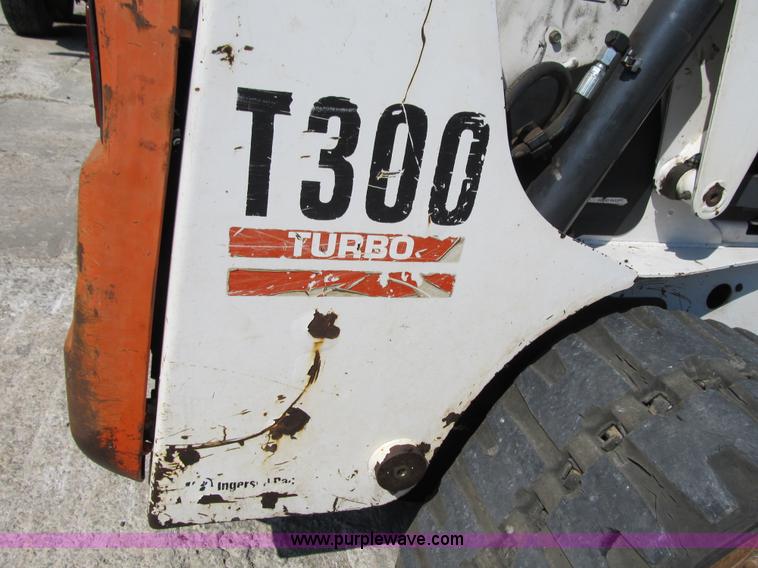 image for item Z9132 2003 Bobcat T300 skid steer