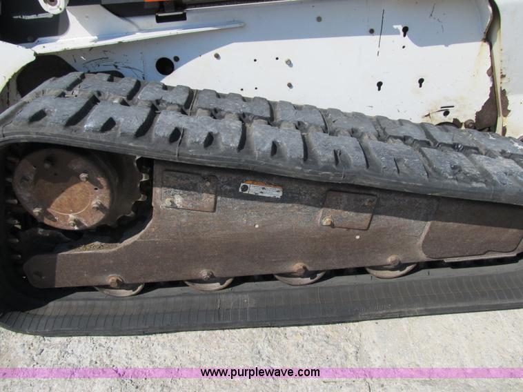 image for item Z9132 2003 Bobcat T300 skid steer
