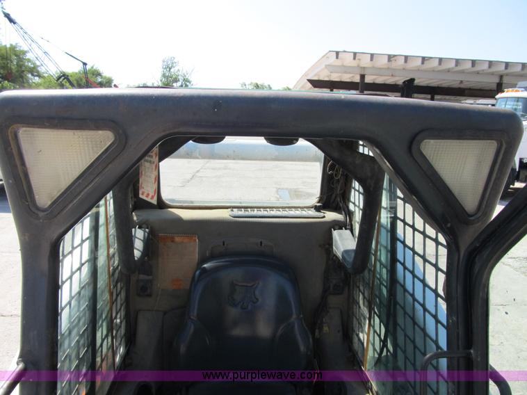 image for item Z9132 2003 Bobcat T300 skid steer