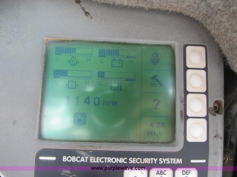 image for item Z9132 2003 Bobcat T300 skid steer