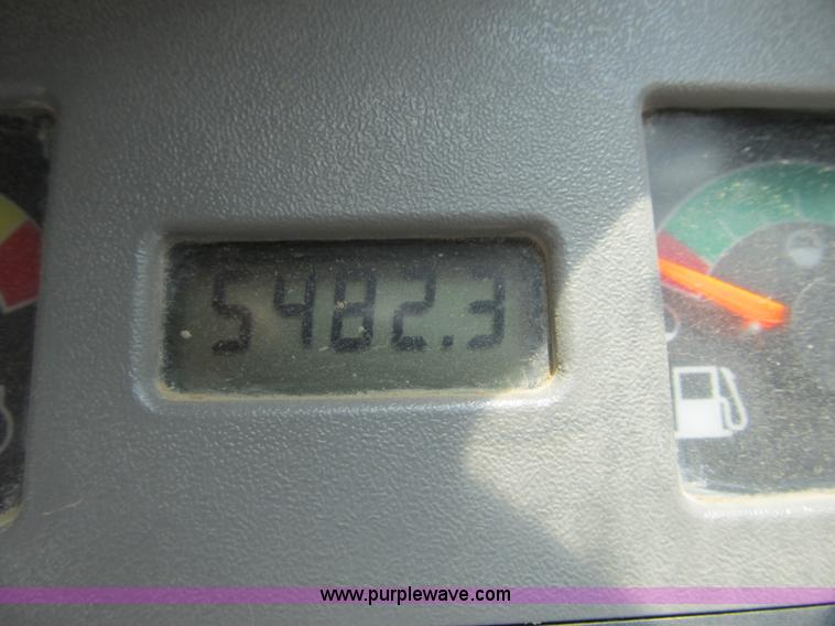 image for item Z9132 2003 Bobcat T300 skid steer