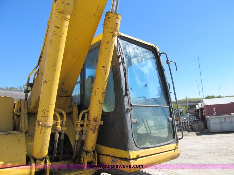 image for item Z9133 1997 Komatsu PC200LC-6LE excavator