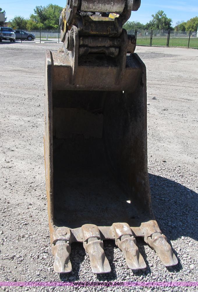 image for item Z9133 1997 Komatsu PC200LC-6LE excavator