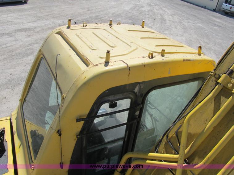 image for item Z9133 1997 Komatsu PC200LC-6LE excavator