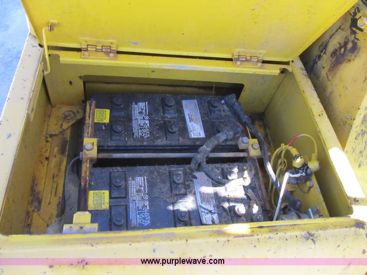 image for item Z9133 1997 Komatsu PC200LC-6LE excavator