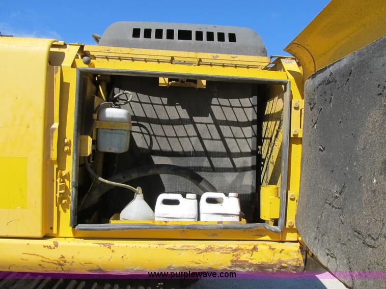 image for item Z9133 1997 Komatsu PC200LC-6LE excavator