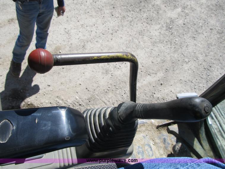 image for item Z9133 1997 Komatsu PC200LC-6LE excavator