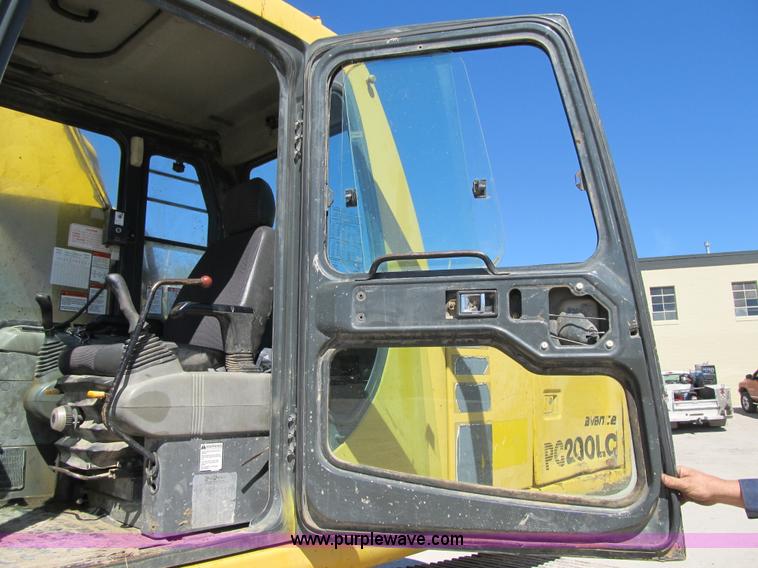 image for item Z9133 1997 Komatsu PC200LC-6LE excavator