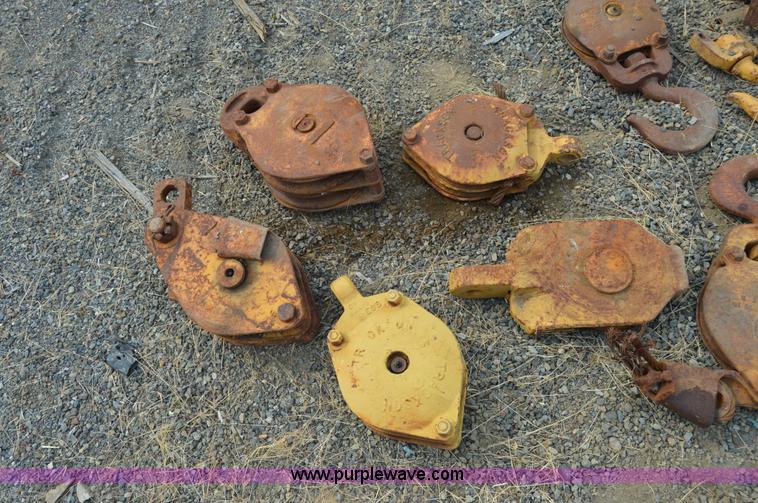 image for item Z9281 Assorted side boom lifting equipment