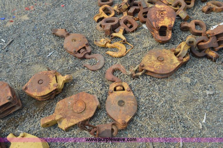 image for item Z9281 Assorted side boom lifting equipment