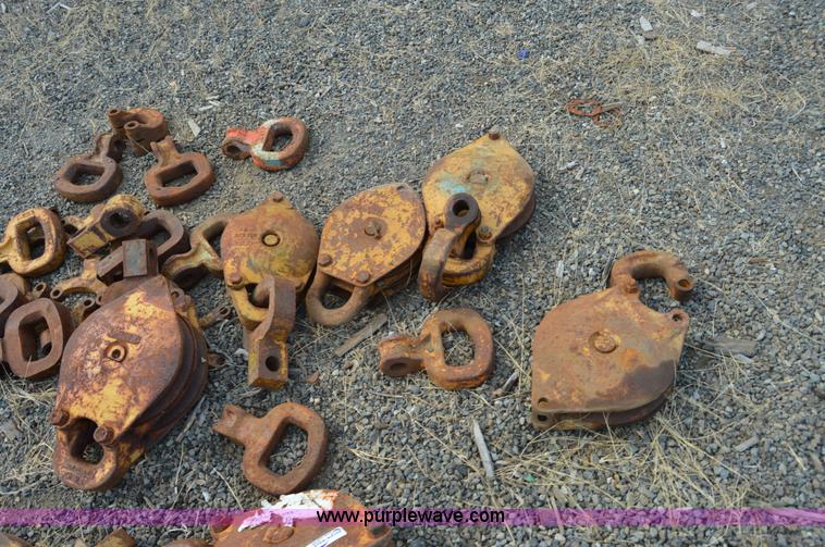 image for item Z9281 Assorted side boom lifting equipment