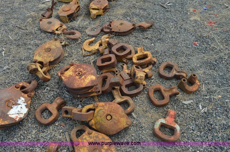 image for item Z9281 Assorted side boom lifting equipment