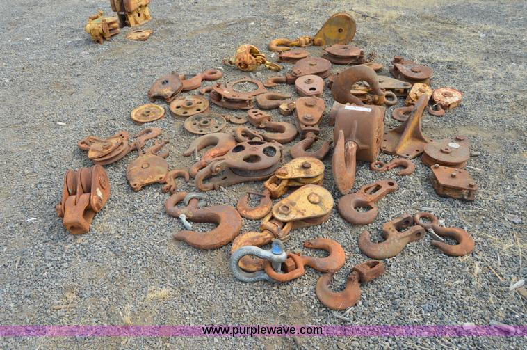 image for item Z9282 Assorted crane lifting equipment