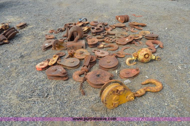 image for item Z9282 Assorted crane lifting equipment