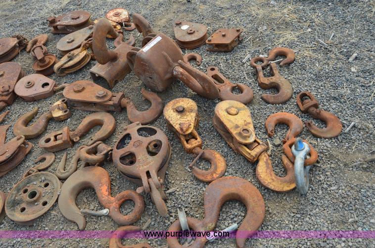 image for item Z9282 Assorted crane lifting equipment