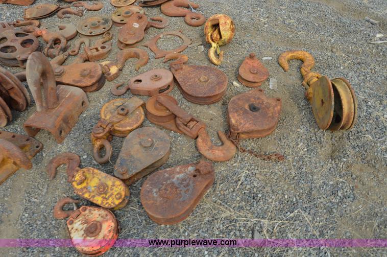 image for item Z9282 Assorted crane lifting equipment