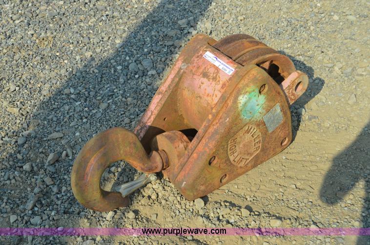 image for item Z9284 Miller high lift three chive load block