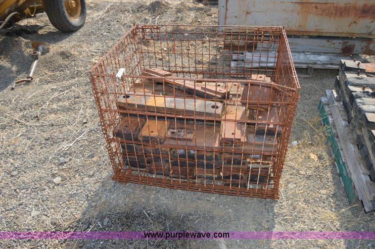 image for item Z9285 Approximately 42 excavator rubber track pads