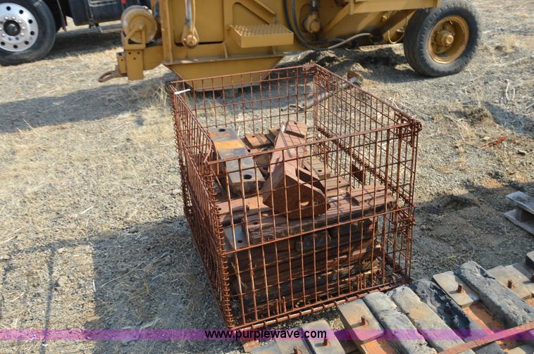 image for item Z9285 Approximately 42 excavator rubber track pads