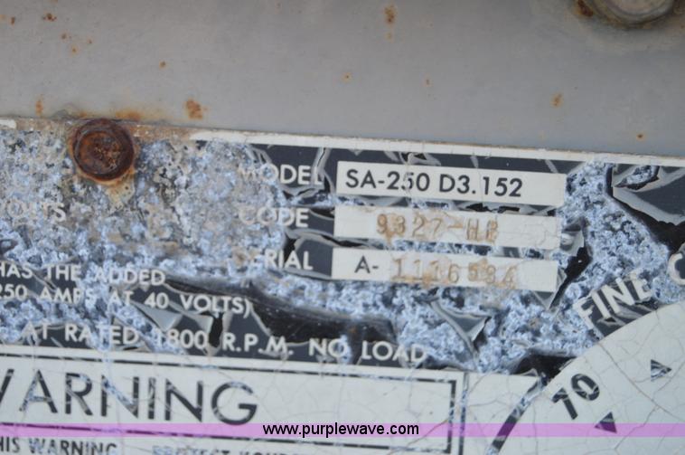 image for item Z9287 Lincoln Shield-Arc SA-250 welder/generator