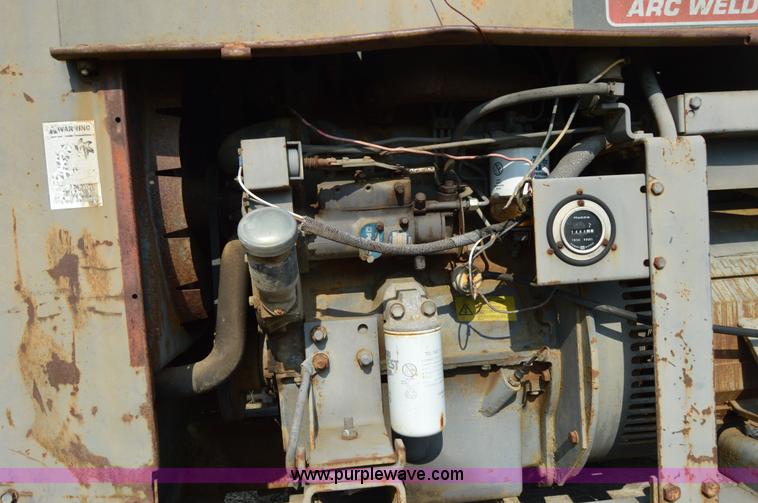 image for item Z9287 Lincoln Shield-Arc SA-250 welder/generator