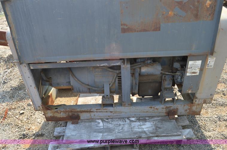 image for item Z9287 Lincoln Shield-Arc SA-250 welder/generator