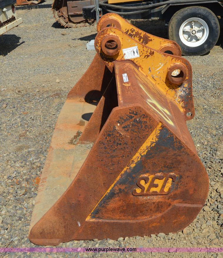 image for item Z9289 7'W excavator bucket