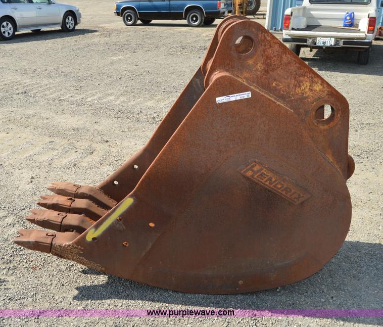 image for item Z9291 30"W excavator bucket