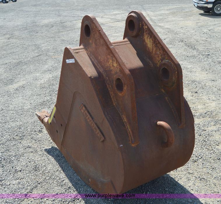 image for item Z9291 30"W excavator bucket