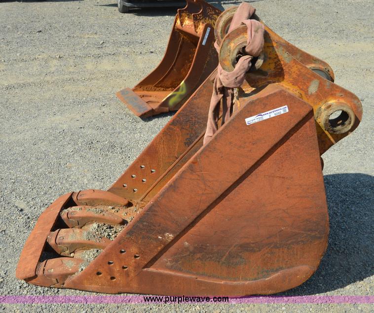 image for item Z9292 31"W excavator bucket