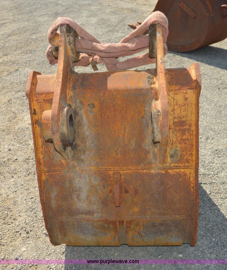 image for item Z9292 31"W excavator bucket