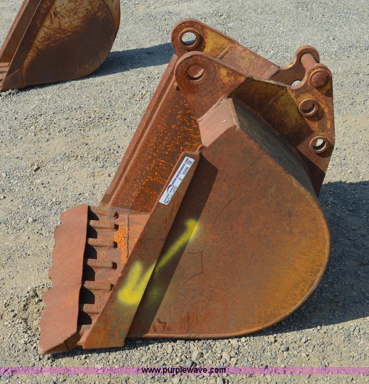 image for item Z9296 29"W excavator bucket