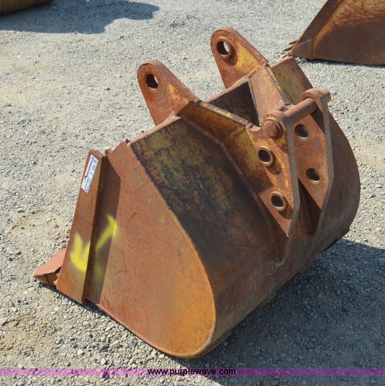 image for item Z9296 29"W excavator bucket