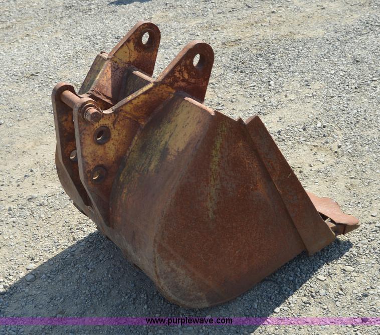 image for item Z9296 29"W excavator bucket