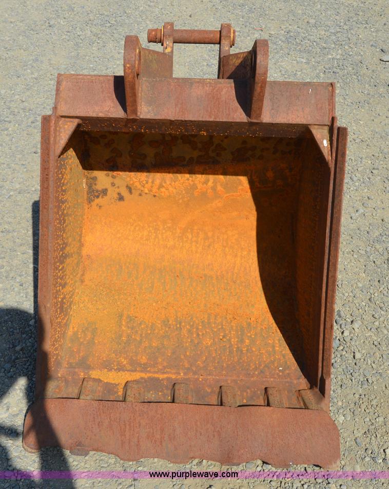 image for item Z9296 29"W excavator bucket