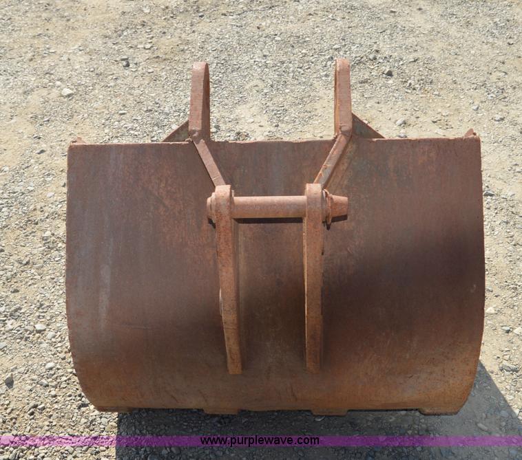 image for item Z9297 36"W excavator bucket