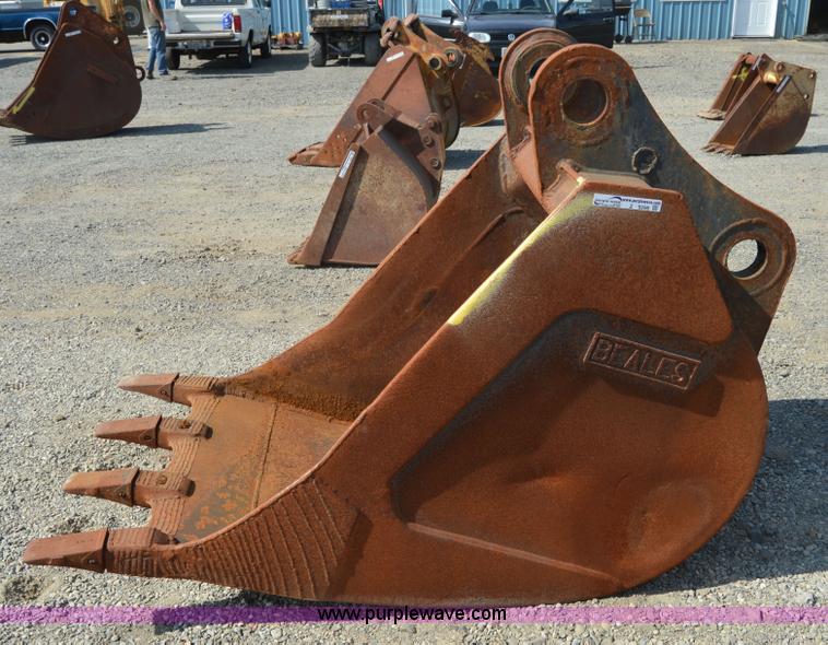 image for item Z9298 38"W excavator bucket