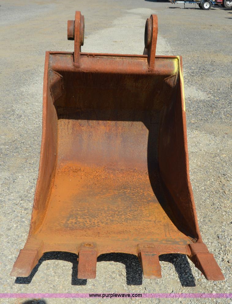 image for item Z9298 38"W excavator bucket