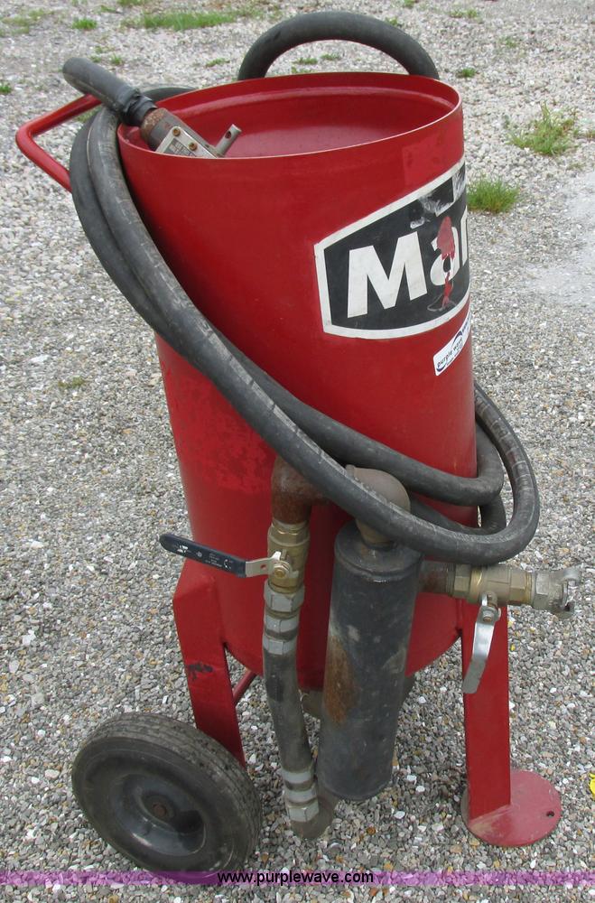 image for item Z9699 2008 Marco sand pot