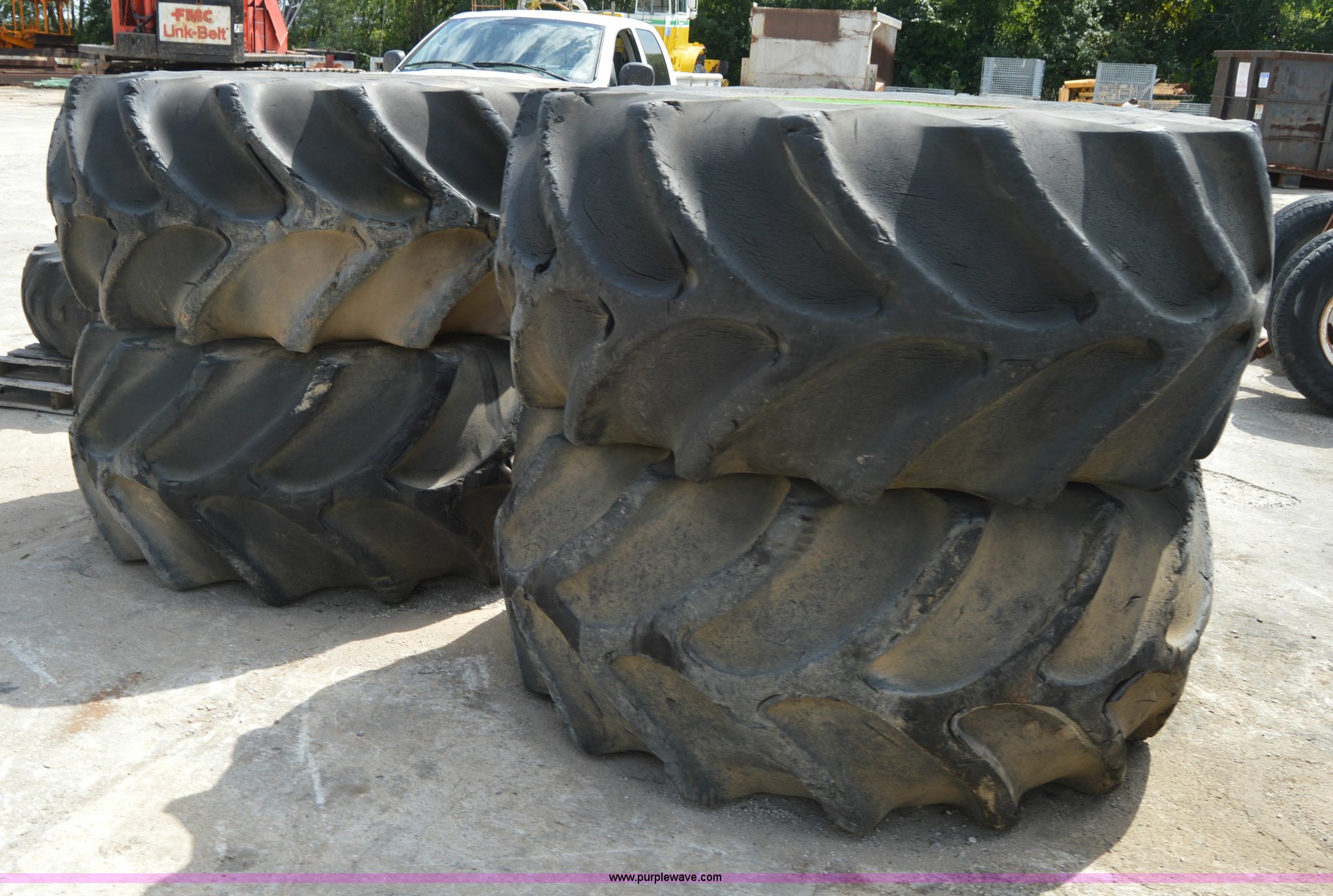 (4) 30.532 tractor wheels and tires in Liberty, MO Item AW9215 sold