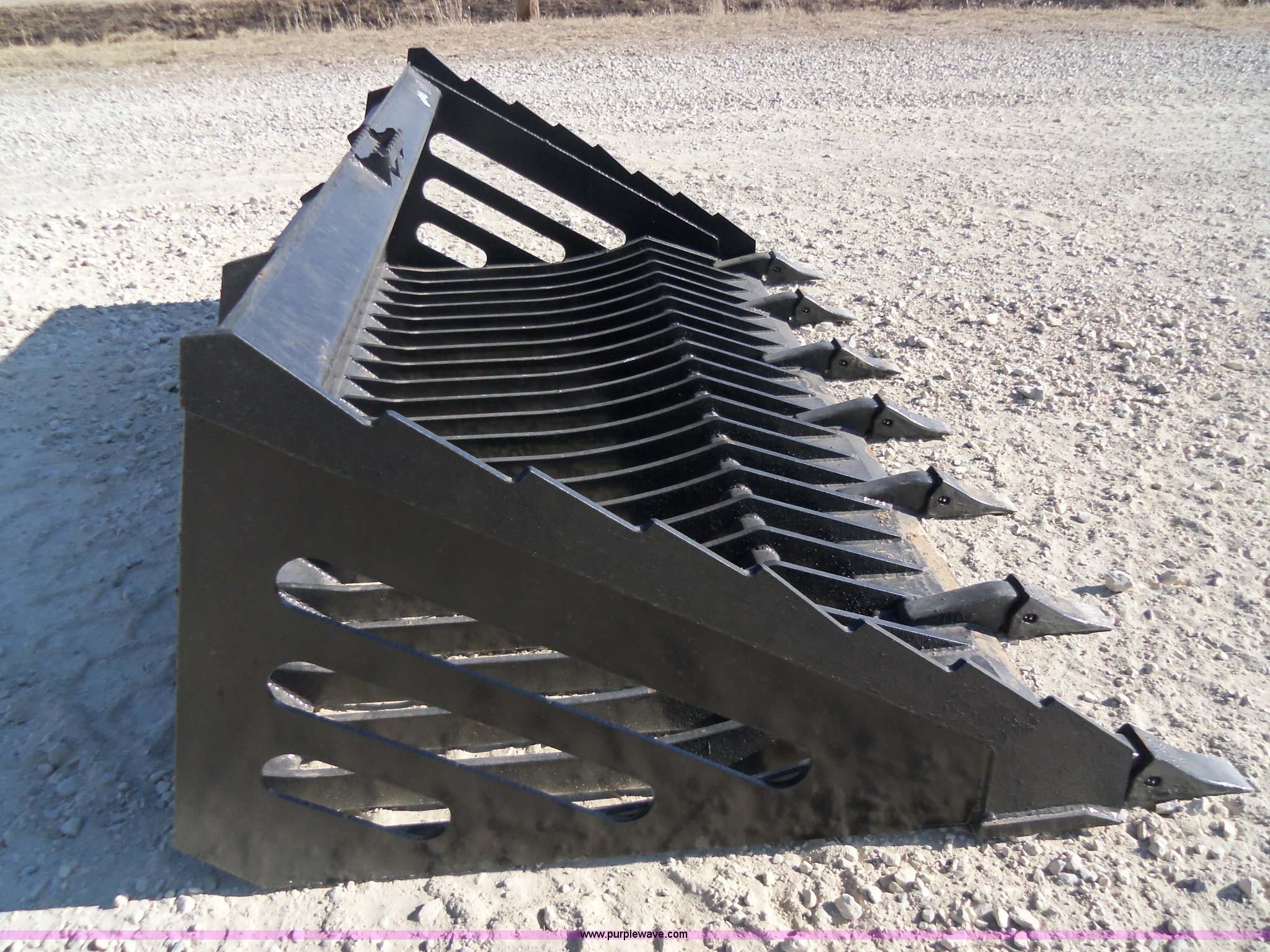 Wildkat 72" heavy duty skid steer rock bucket in Newton, KS Item