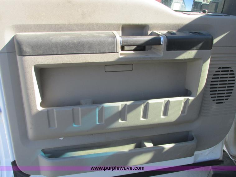 image for item A8746 2008 Ford F250 Super Duty SuperCab pickup truck
