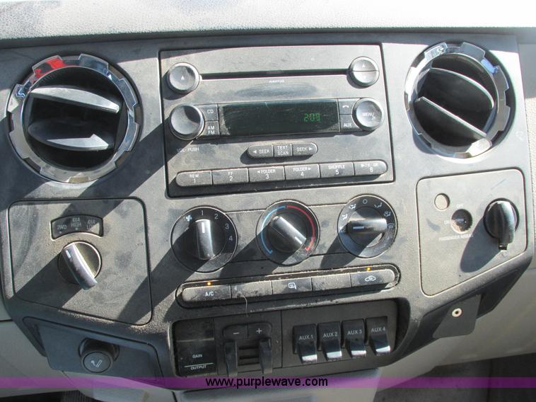 image for item A8746 2008 Ford F250 Super Duty SuperCab pickup truck