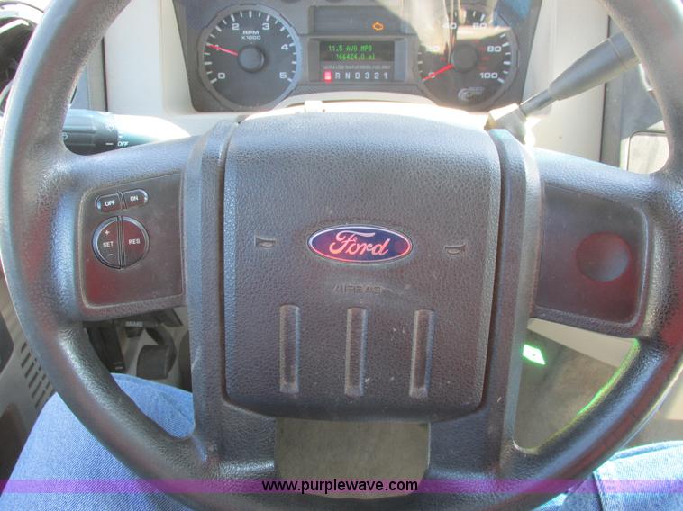 image for item A8746 2008 Ford F250 Super Duty SuperCab pickup truck
