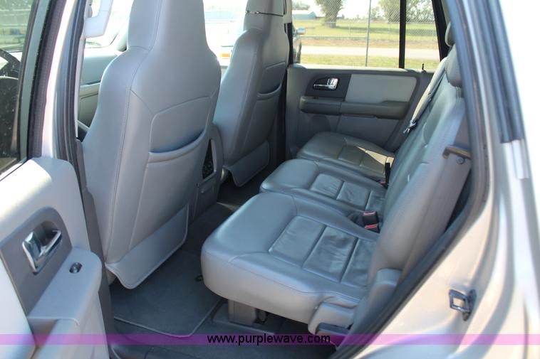 image for item AJ9266 2005 Ford Expedition XLT SUV
