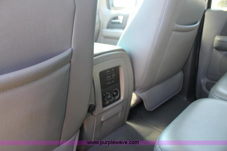 image for item AJ9266 2005 Ford Expedition XLT SUV