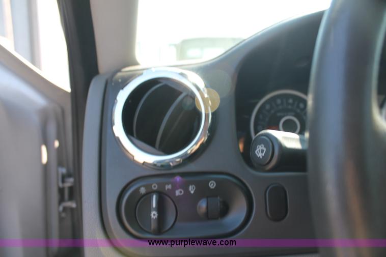 image for item AJ9266 2005 Ford Expedition XLT SUV