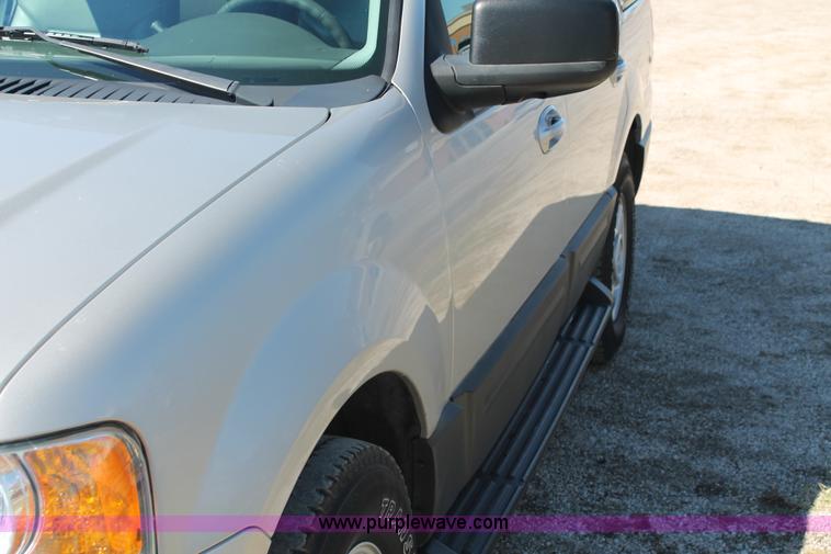 image for item AJ9266 2005 Ford Expedition XLT SUV